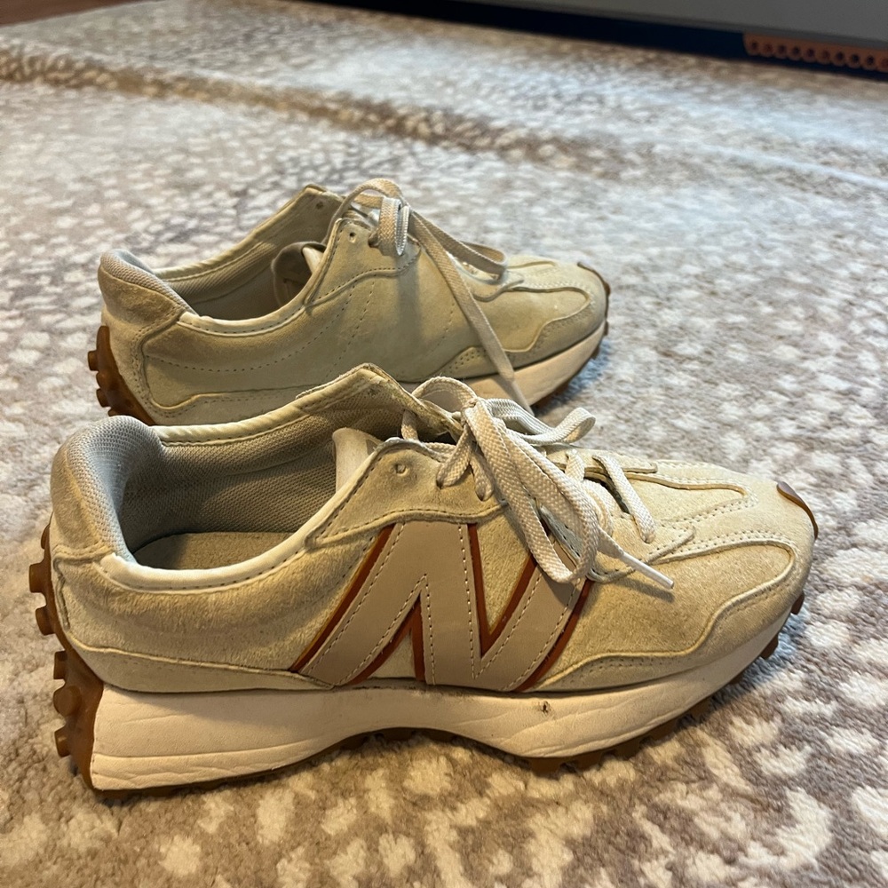 New balance 327 beige